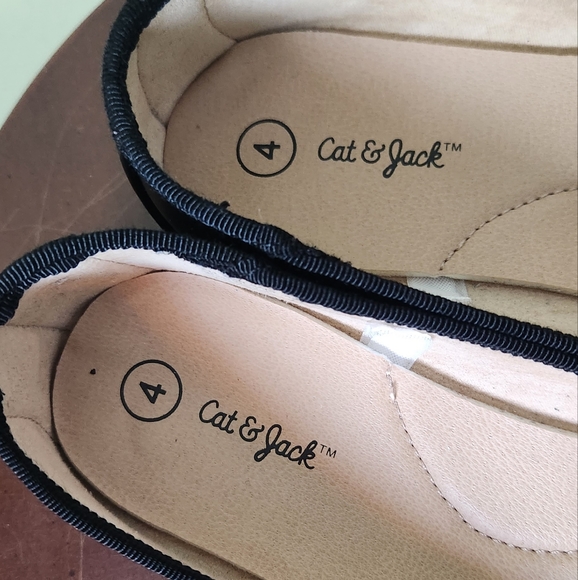 Cat & Jack Ballet Flats Size 4 - Picture 2 of 4